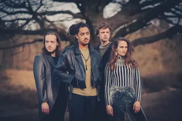 MOLASS - DIE Neo-Soulband auf dem Weg nach ganz oben